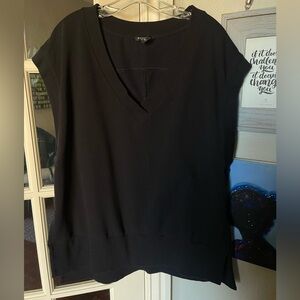 Athleta Retroterry V-Neck Black Short Sleeve Sweatshirt